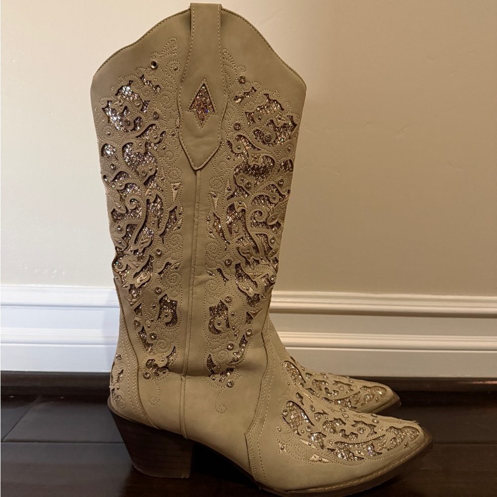 Embellished Cream Western Boots